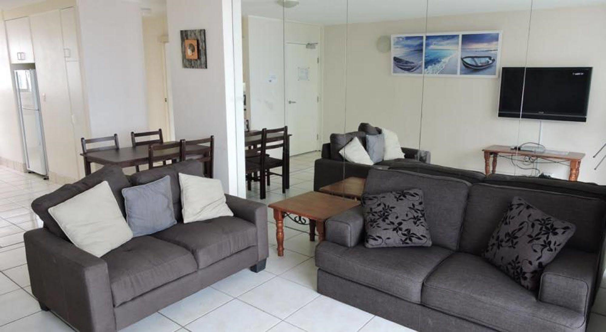 גולד קוסט President Holiday Apartments - Absolute Beachfront מראה חיצוני תמונה