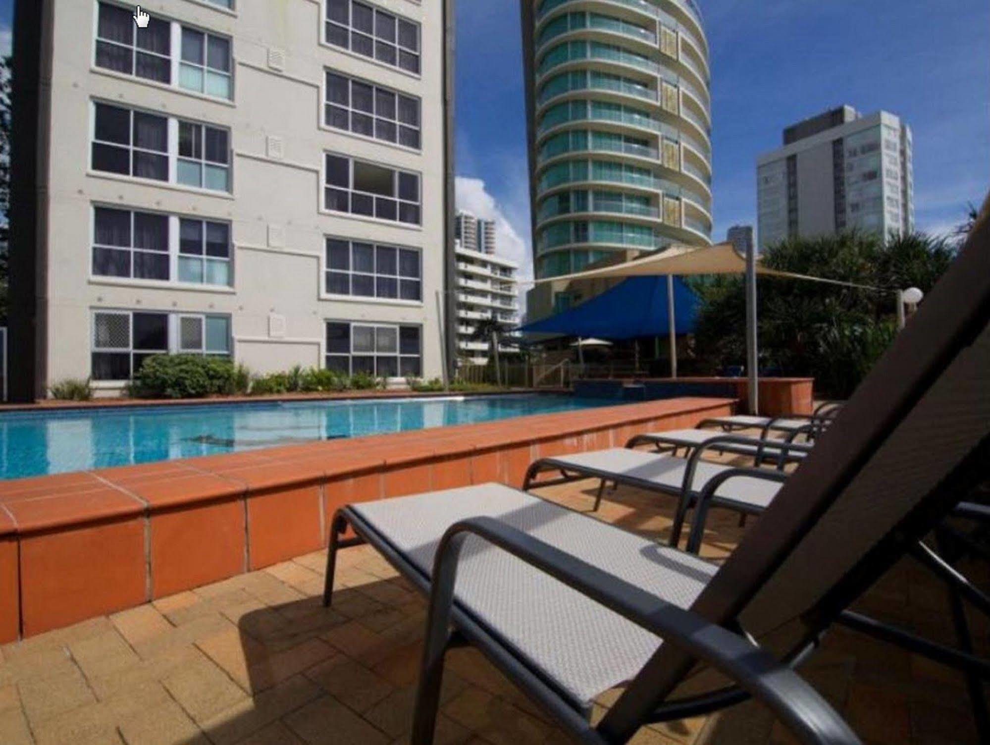 גולד קוסט President Holiday Apartments - Absolute Beachfront מראה חיצוני תמונה
