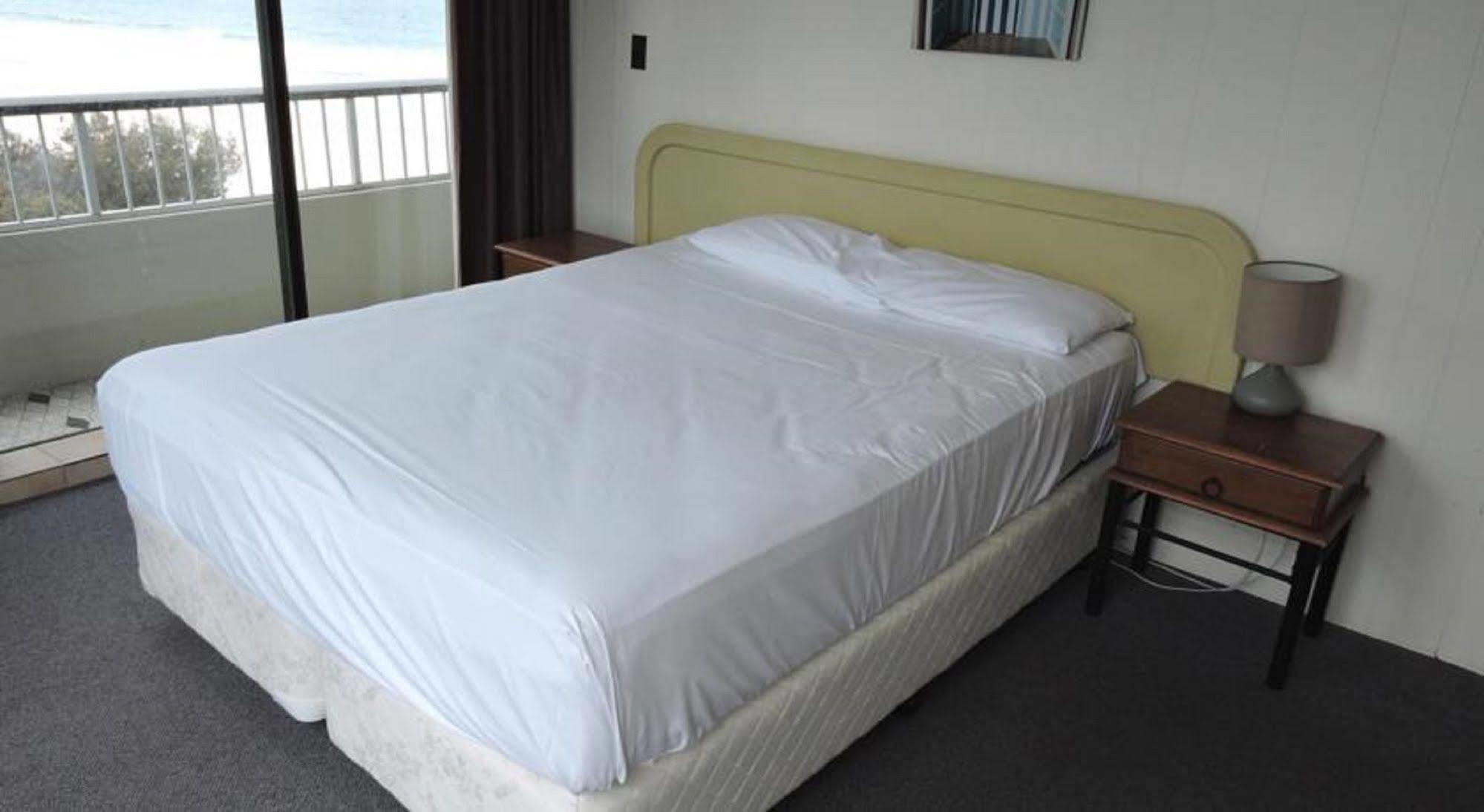 גולד קוסט President Holiday Apartments - Absolute Beachfront מראה חיצוני תמונה